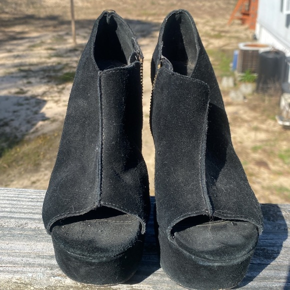 Black Steve Madden Peep Toe Wedges Size 7 - Picture 4 of 5